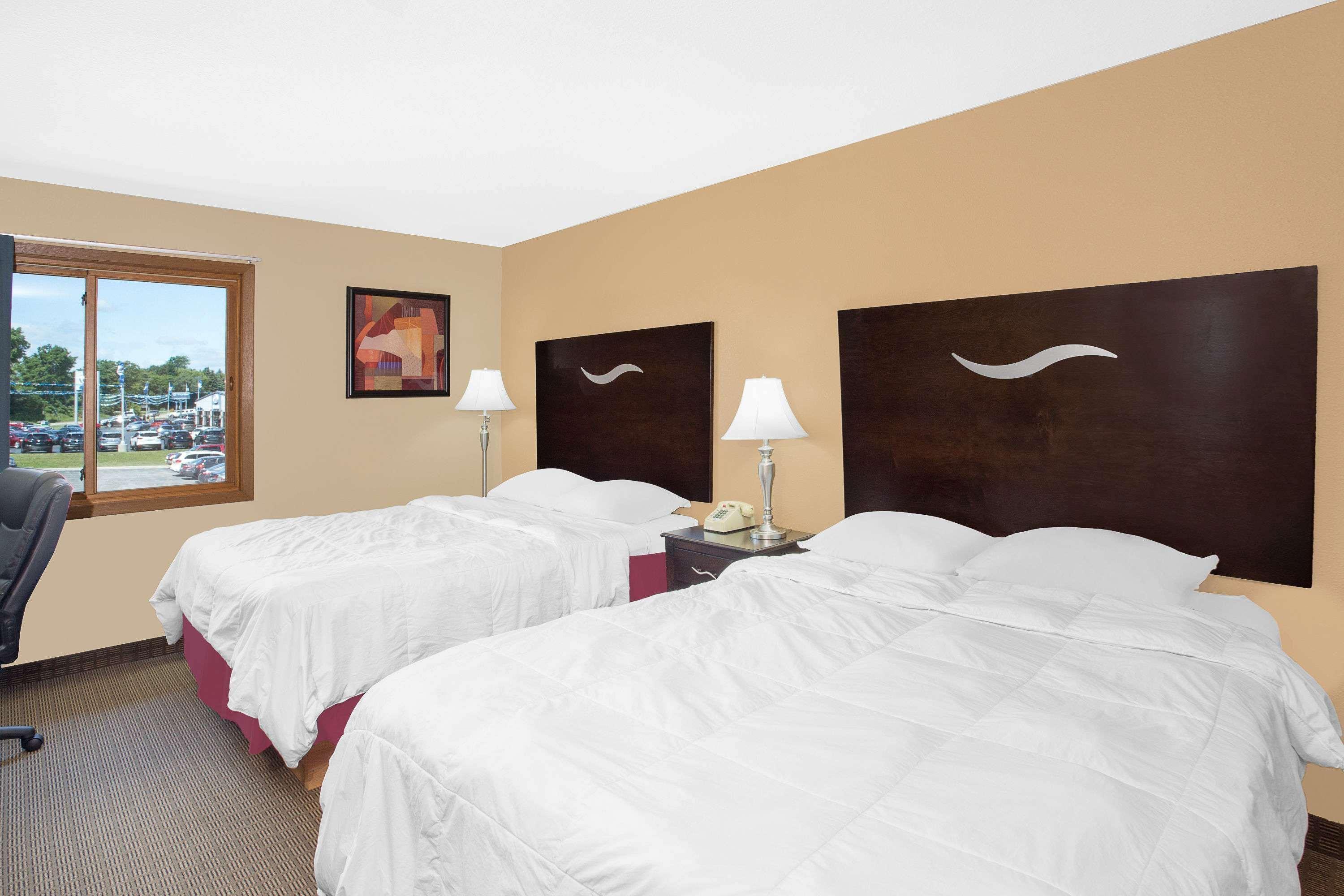 Motel Super 8 By Wyndham Sheboygan Wi Zewnętrze zdjęcie