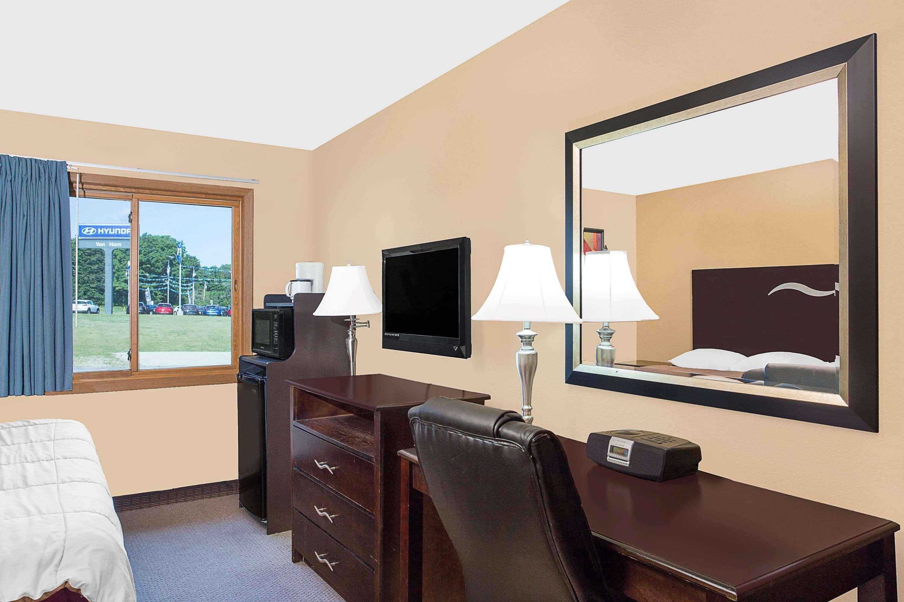 Motel Super 8 By Wyndham Sheboygan Wi Zewnętrze zdjęcie