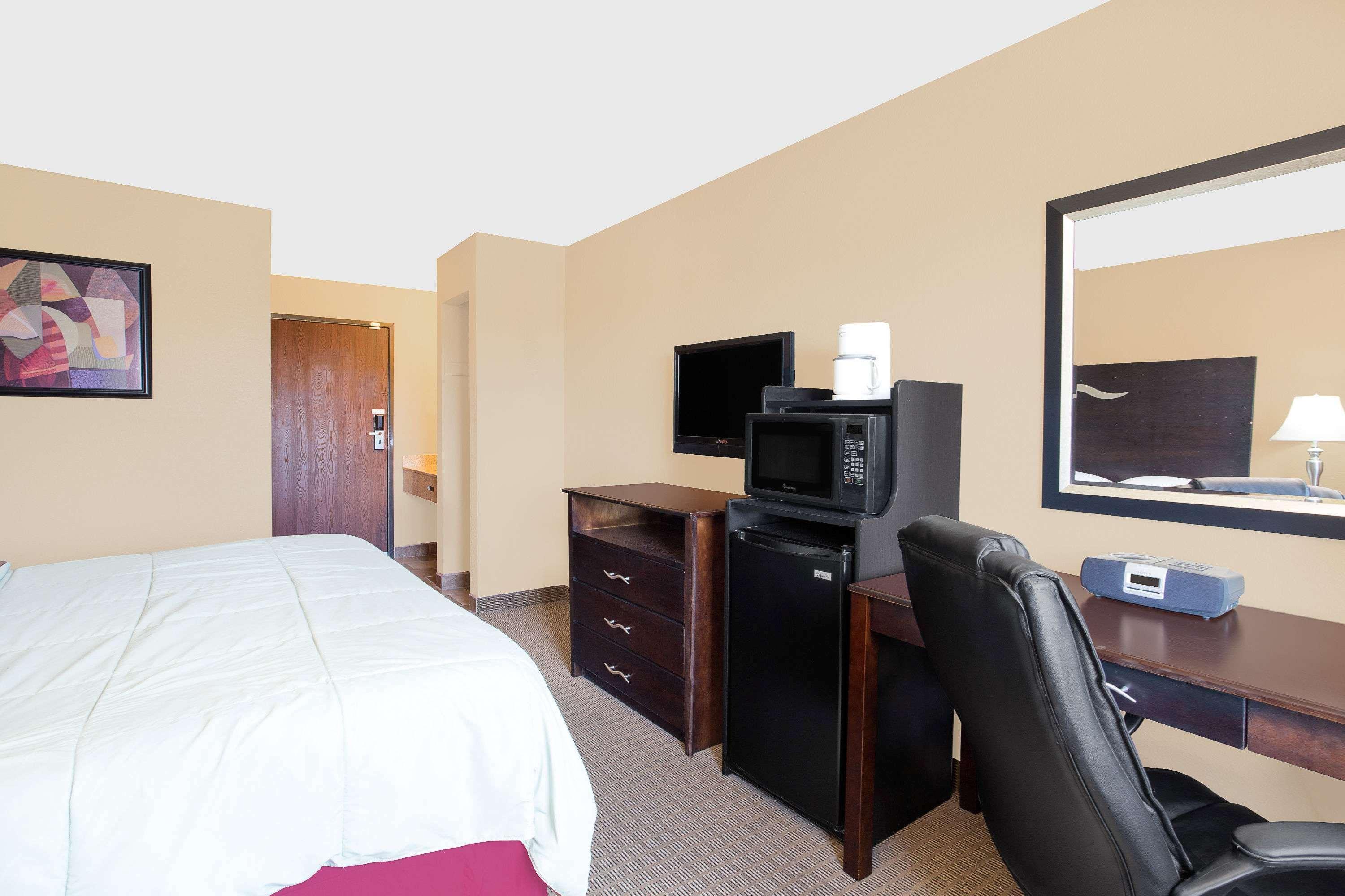 Motel Super 8 By Wyndham Sheboygan Wi Zewnętrze zdjęcie